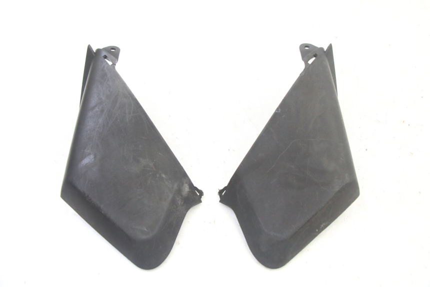 photo de JONCTION CARENAGE AVANT SUP YAMAHA XMAX X-MAX 125 (2006 - 2009)