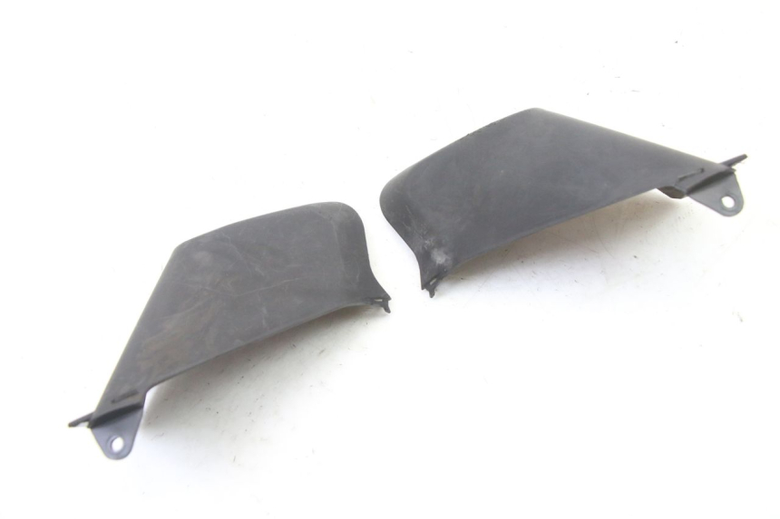 photo de JONCTION CARENAGE AVANT SUP YAMAHA XMAX X-MAX 125 (2006 - 2009)