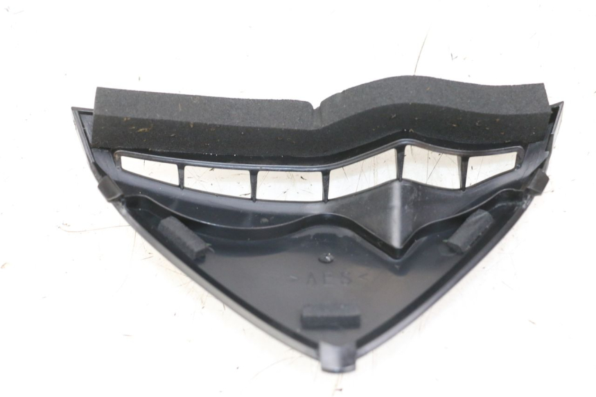 photo de JONCTION CARENAGE AVANT SUP YAMAHA FZ1 FAZER 1000 (2007 - 2009)