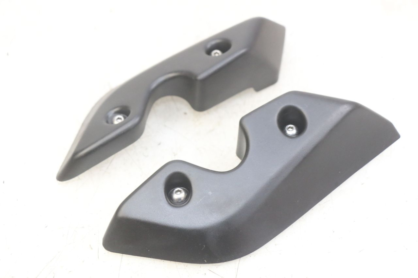 photo de JONCTION CARENAGE AVANT YAMAHA MT ABS 125 (2014 - 2018)