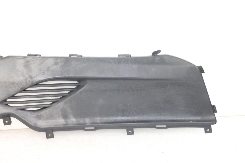 photo de Right footrest junction KYMCO DINK STREET ABS 125 (2011 - 2018)