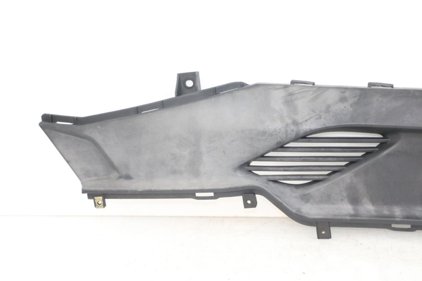 photo de Right footrest junction KYMCO DINK STREET ABS 125 (2011 - 2018)
