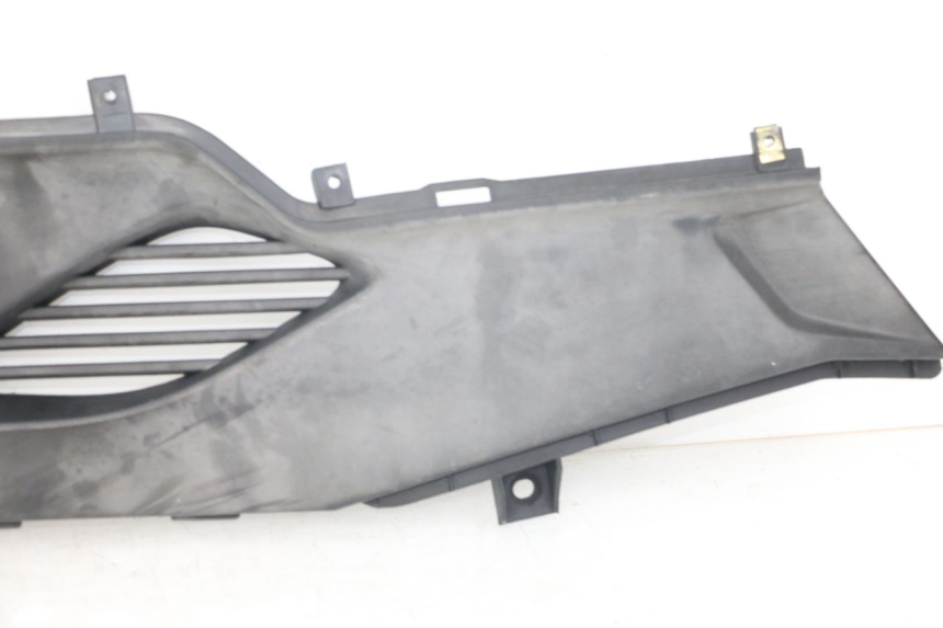 photo de Right footrest junction KYMCO DINK STREET ABS 125 (2011 - 2018)