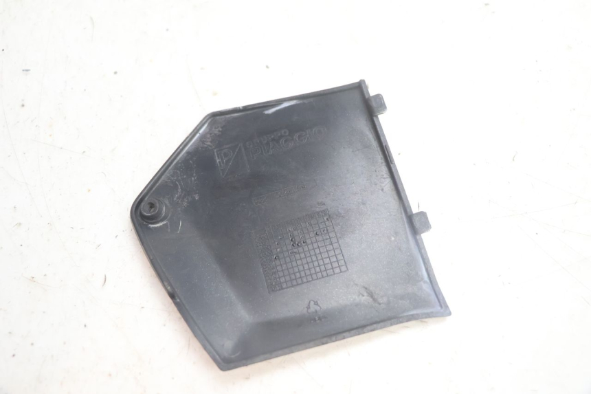 photo de JONCTION MARCHE PIED DROIT PIAGGIO MP3 125 (2006 - 2014) - Vue d’ensemble