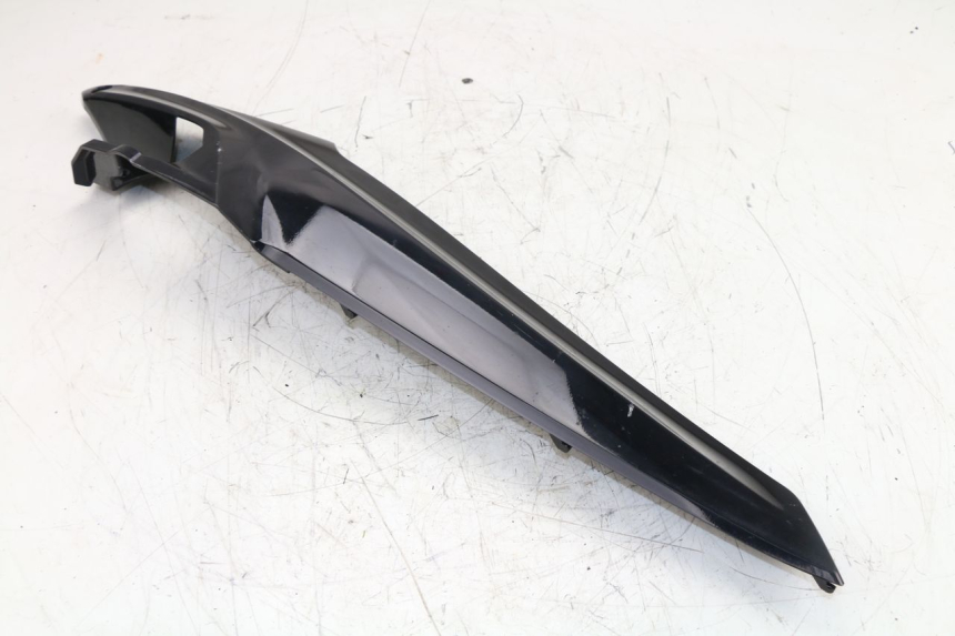 photo de JONCTION MARCHE PIED DROIT SYM GTS EFI 125 (2012 - 2016)