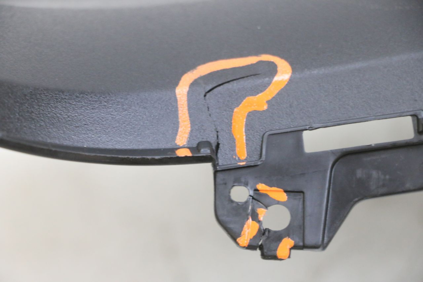 photo de JONCTION MARCHE PIED DROIT YAMAHA TRICITY 300 (2020 - 2024) - Détails caractéristiques