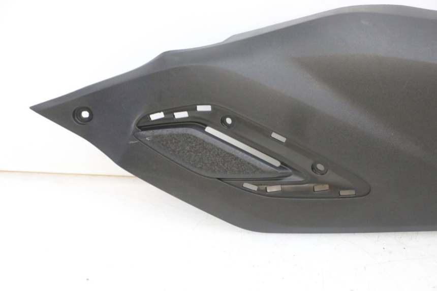 photo de JONCTION MARCHE PIED DROIT YAMAHA TRICITY 300 (2020 - 2024) - Inspection visuelle