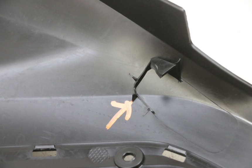 photo de JONCTION MARCHE PIED DROIT YAMAHA TRICITY 300 (2020 - 2024) - Gros plan technique