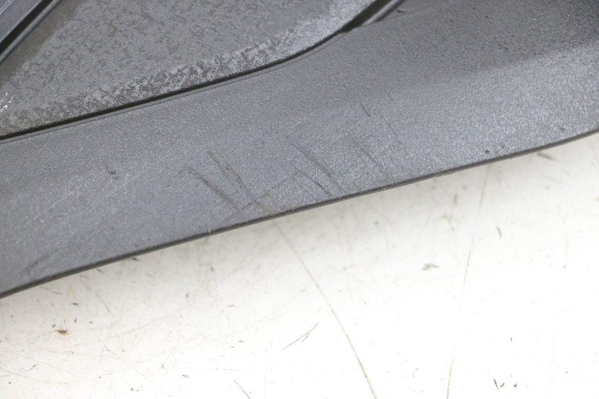 photo de JONCTION MARCHE PIED DROIT YAMAHA TRICITY 300 (2020 - 2024) - Marquages et références