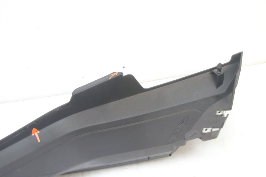 photo de JONCTION MARCHE PIED DROIT YAMAHA YP X-MAX XMAX 400 (2014 - 2017)