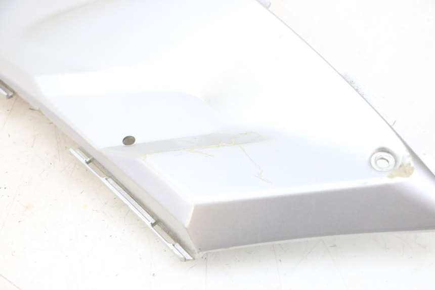 photo de JONCTION MARCHE PIED GAUCHE YAMAHA XMAX X-MAX 125 (2006 - 2009) - Inspection visuelle