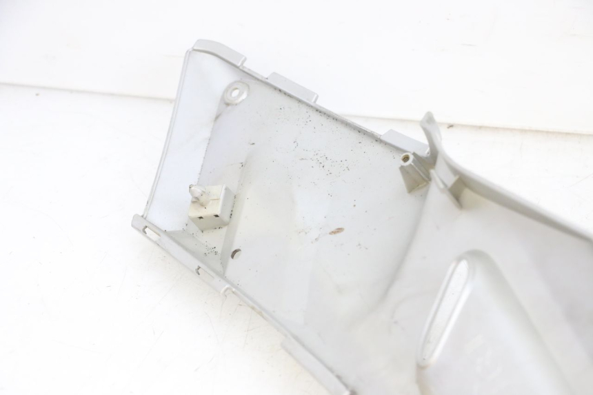 photo de JONCTION MARCHE PIED GAUCHE YAMAHA XMAX X-MAX 125 (2006 - 2009) - Vue d’ensemble