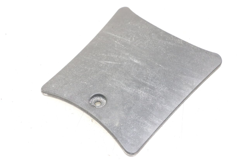 photo de Bracket de repose-pieds KYMCO XCITING 250 (2006 - 2009)