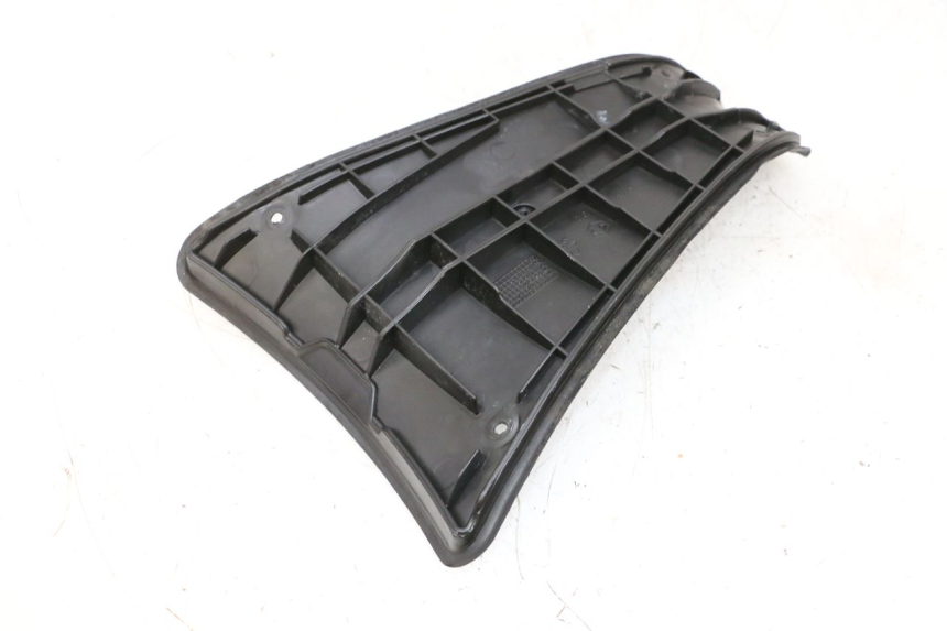 photo de JONCTION MARCHE PIED PIAGGIO VESPA GTS SUPER IE 125 (2009 - 2016) - Zoom état d’usage