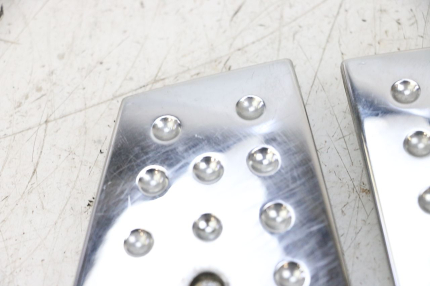 photo de JONCTION MARCHE PIED PIAGGIO X8 125 (2004 - 2007) - Vue d’ensemble