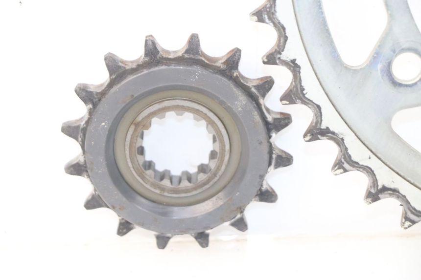 photo de KIT CHAINE YAMAHA FZ8 800 (2010 - 2016)