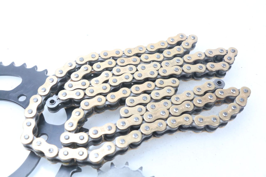 photo de KIT CHAINE SUZUKI GSX-R GSXR 750 (2011 - 2016)