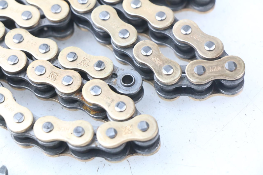 photo de KIT CHAINE SUZUKI GSX-R GSXR 750 (2011 - 2016)