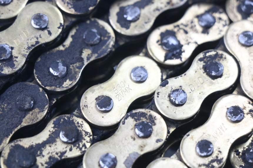 photo de KIT CHAINE TRIUMPH SPRINT ST ABS 1050 (2005 - 2007) - Détail de la pièce