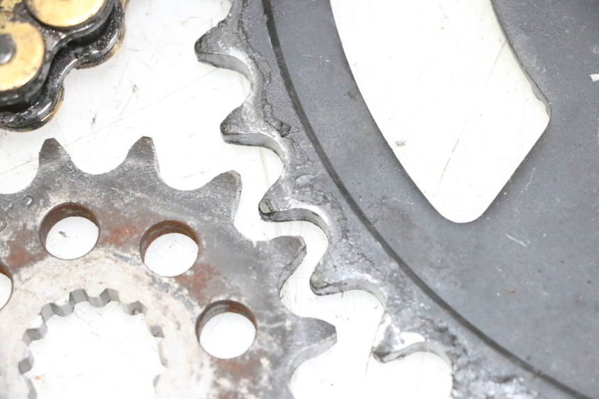 photo de KIT CHAINE SUZUKI SV S 650 (2003 - 2009)