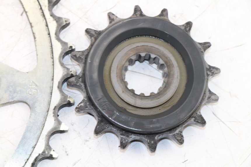 photo de KIT CHAINE YAMAHA YZF R6 600 (2010 - 2016)