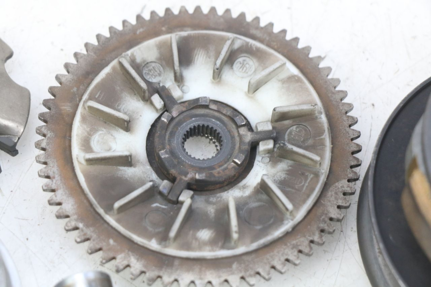 photo de KIT EMBRAYAGE VARIATEUR UNIVERSAL BIKE RETRO 50 (2019 - 2023)