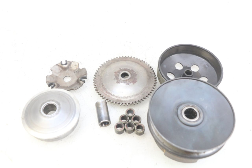 photo de KIT EMBRAYAGE VARIATEUR UNIVERSAL BIKE RETRO 50 (2019 - 2023)
