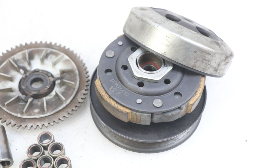 photo de KIT EMBRAYAGE VARIATEUR UNIVERSAL BIKE RETRO 50 (2019 - 2023)
