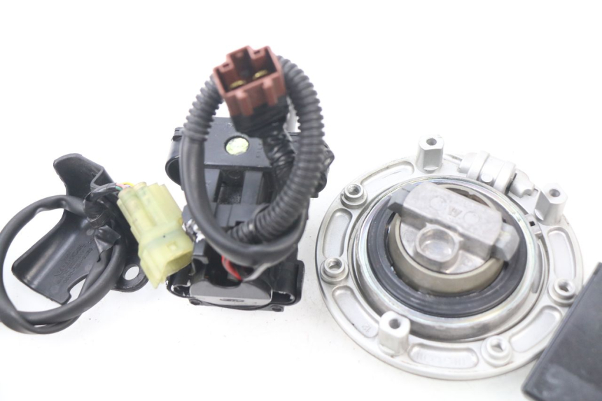 photo de KIT SERRURE CLE CDI NEIMAN HONDA CBR RR FIREBLADE 1000 (2006 - 2007) - Vue produit