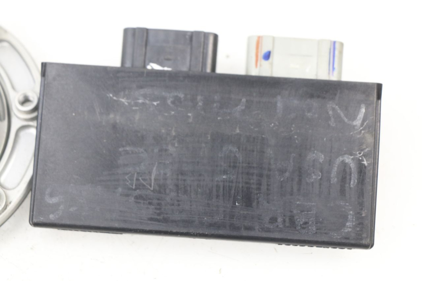 photo de KIT SERRURE CLE CDI NEIMAN HONDA CBR RR FIREBLADE 1000 (2006 - 2007) - Détails caractéristiques