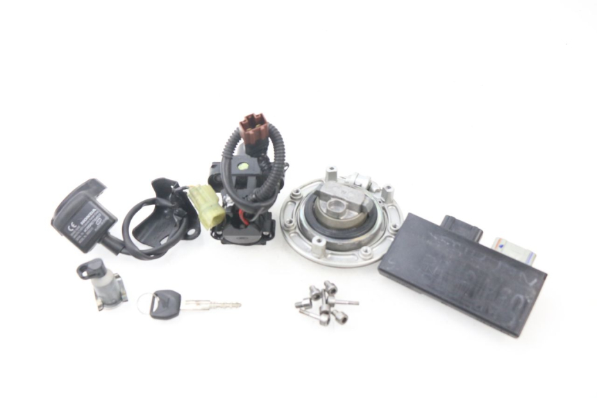 photo de KIT SERRURE CLE CDI NEIMAN HONDA CBR RR FIREBLADE 1000 (2006 - 2007) - Zoom composants
