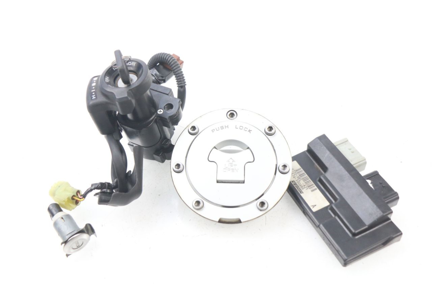 photo de KIT SERRURE CLE CDI NEIMAN HONDA CBR RR FIREBLADE 1000 (2006 - 2007) - Zoom état d’usage
