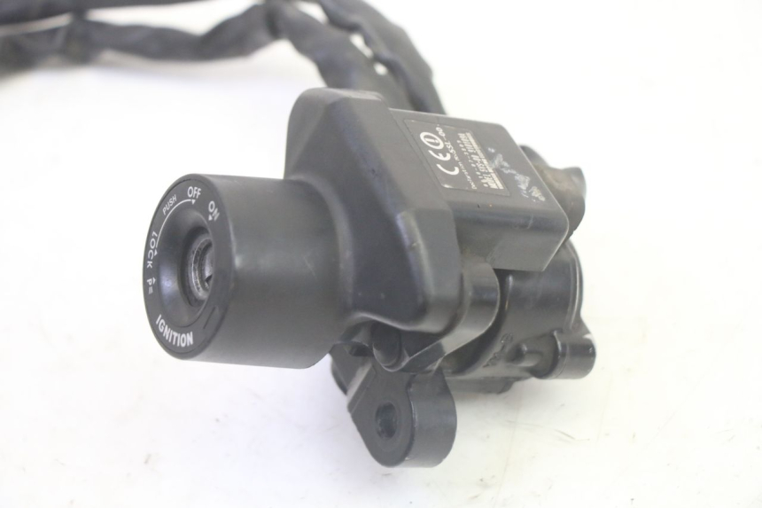 photo de KIT SERRURE CLE CDI NEIMAN YAMAHA FJR ABS 1300 (2006 - 2012) - Autre angle de vue