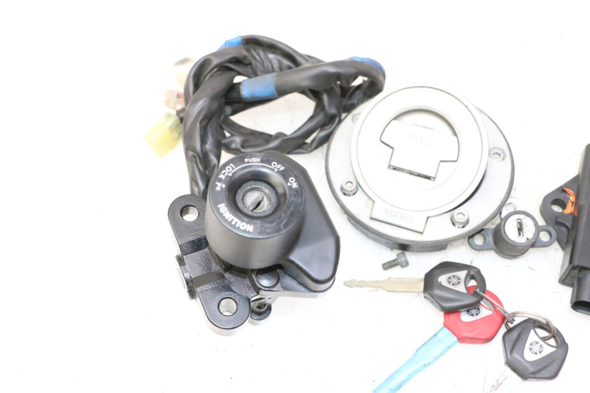 photo de KIT SERRURE CLE CDI NEIMAN YAMAHA FZ6 FAZER S2 600 (2007 - 2011)