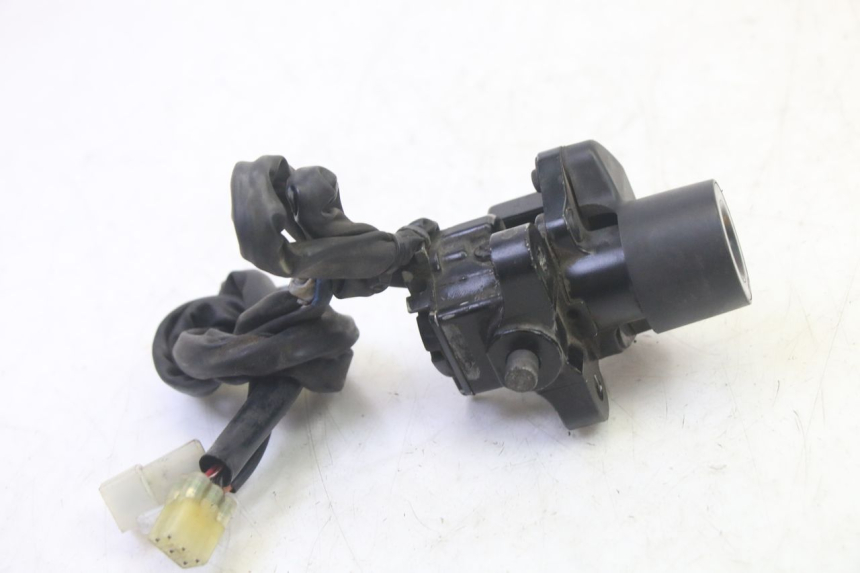 photo de KIT SERRURE CLE CDI NEIMAN YAMAHA FZ6 N FAZER 600 (2004 - 2006)