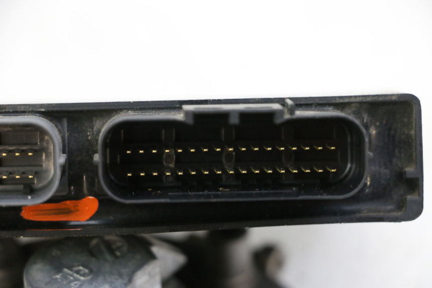 photo de KIT SERRURE CLE CDI NEIMAN SUZUKI GSR 750 (2011 - 2017)