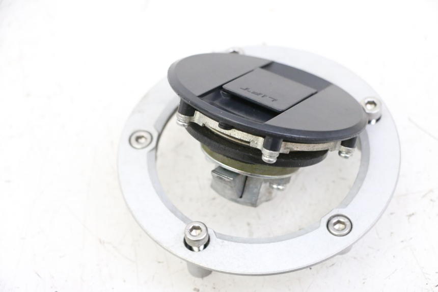 photo de KIT SERRURE CLE CDI NEIMAN SUZUKI GSR 750 (2011 - 2017)