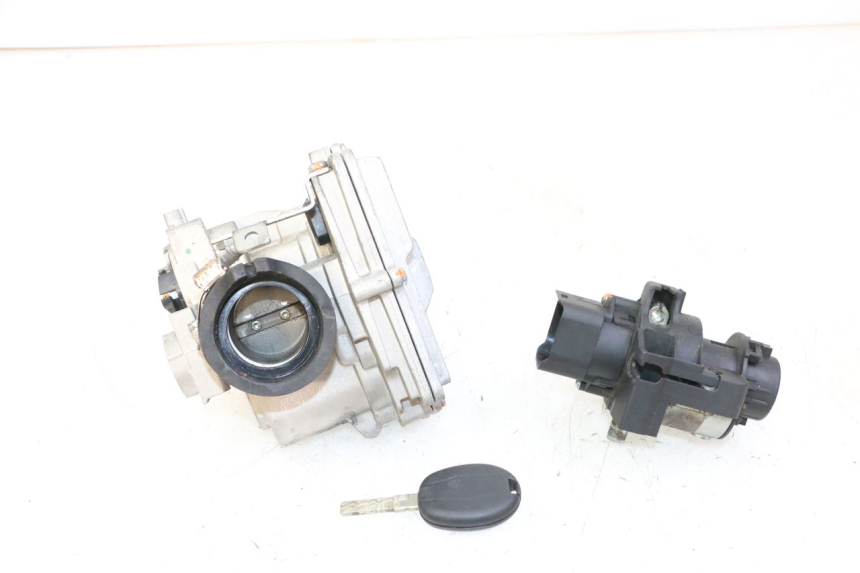 photo de KIT SERRURE CLE CDI NEIMAN PIAGGIO MP3 500 (2014 - 2016)