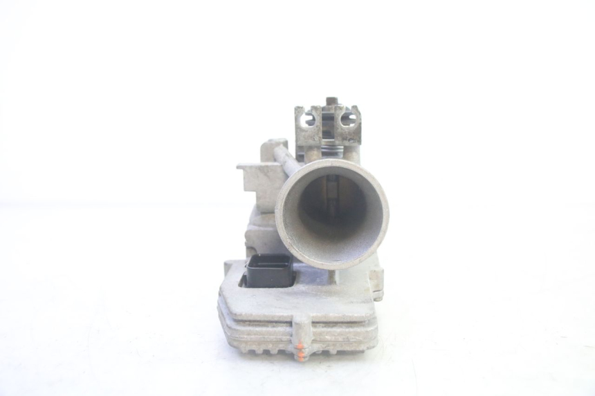 photo de KIT SERRURE CLE CDI NEIMAN PIAGGIO MP3 RL 250 (2007 - 2010) - Points de fixation