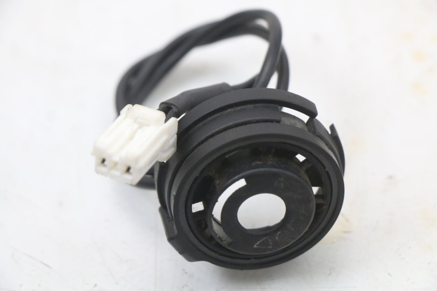 photo de KIT SERRURE CLE CDI NEIMAN PEUGEOT GEOPOLIS RS 125 (2007 - 2009)