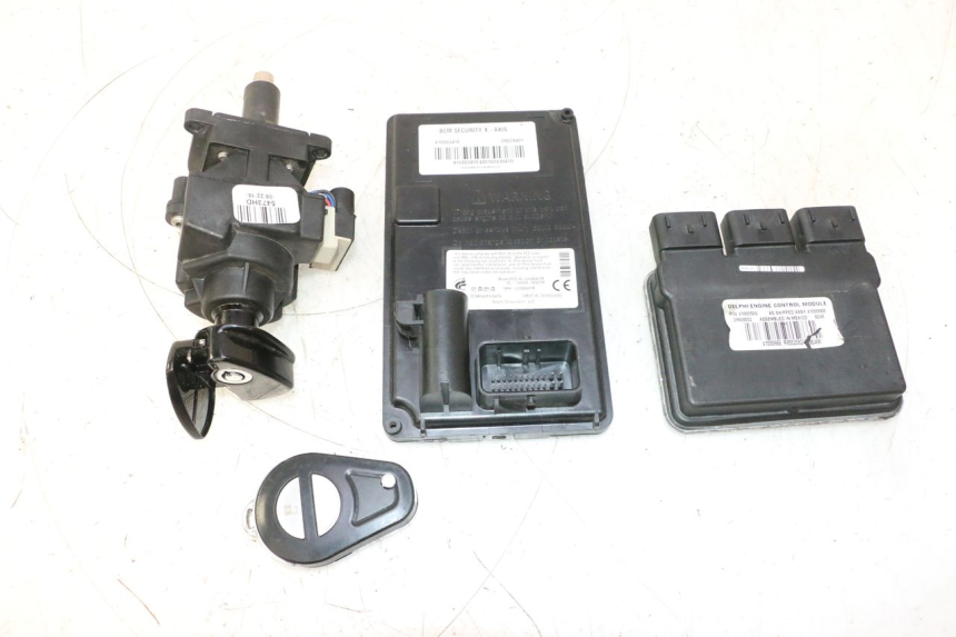 photo de KIT SERRURE CLE CDI NEIMAN HARLEY DAVIDSON ROAD GLIDE FLTRXSE 1920 (2018 - 2022) - Vue principale