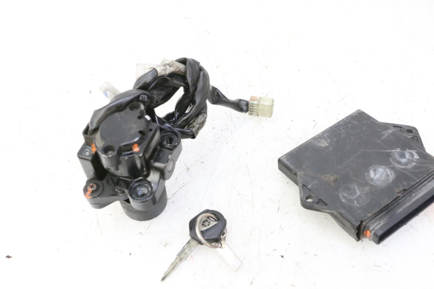 photo de KIT SERRURE CLE CDI NEIMAN YAMAHA TDM ABS 900 (2002 - 2014)