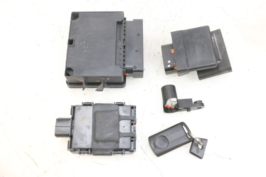 photo de KIT SERRURE CLE CDI NEIMAN YAMAHA TRICITY 300 (2020 - 2024) - Vue produit