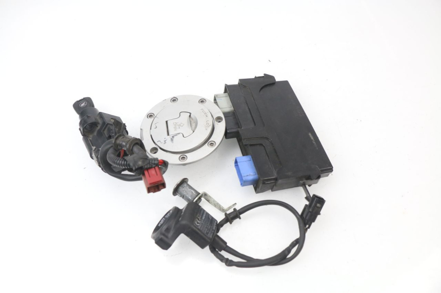 photo de KIT SERRURE CLE CDI NEIMAN HONDA VFR F 1200 (2010 - 2015) - État de surface