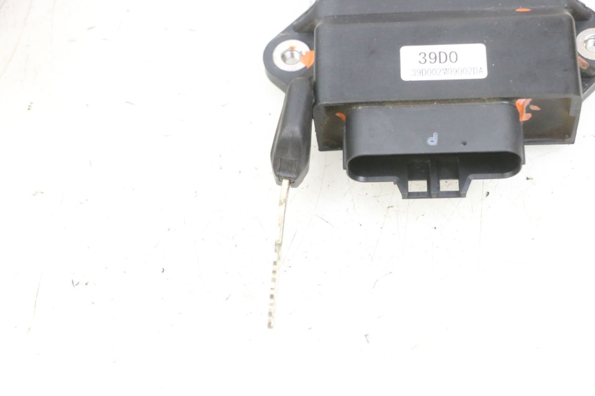 photo de KIT SERRURE CLE CDI NEIMAN YAMAHA X-MAX XMAX 125 (2010 - 2014)