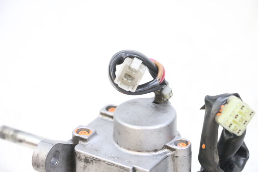 photo de KIT SERRURE CLE CDI NEIMAN YAMAHA XMAX X-MAX 125 (2006 - 2009) - Pièce contrôlée