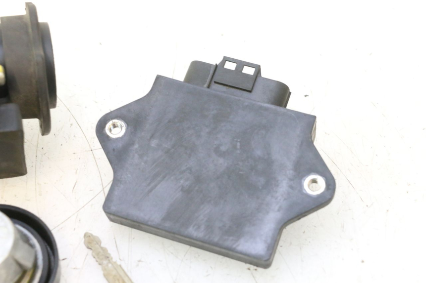photo de KIT SERRURE CLE CDI NEIMAN YAMAHA X-MAX XMAX 125 (2010 - 2013) - Détails caractéristiques
