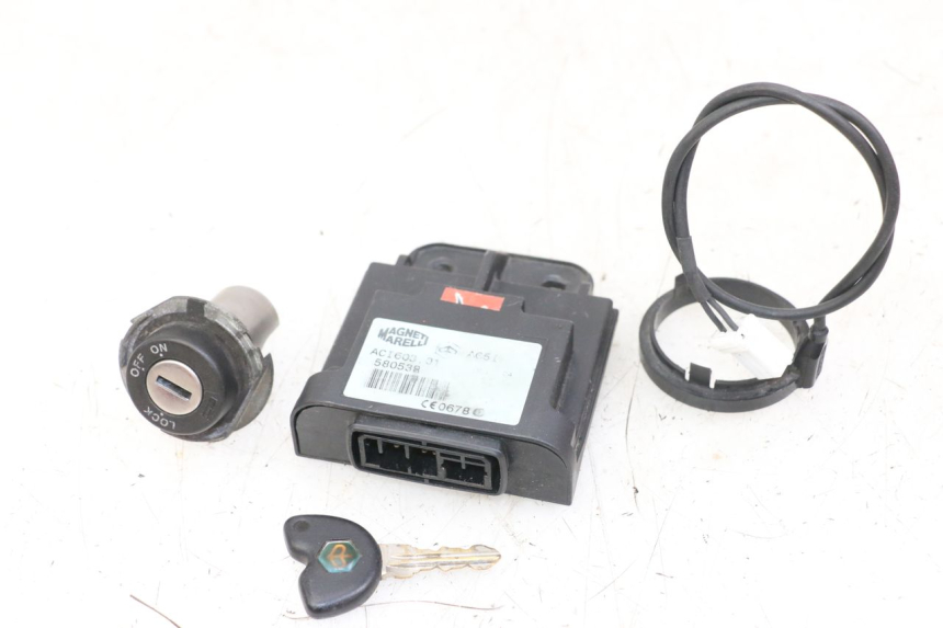 photo de KIT SERRURE CLE CDI NEIMAN PIAGGIO X8 125 (2004 - 2007)