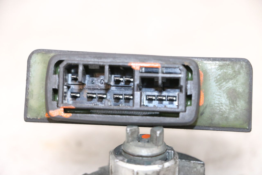 photo de KIT SERRURE CLE CDI NEIMAN PIAGGIO X8 125 (2004 - 2007) - Zoom état d’usage