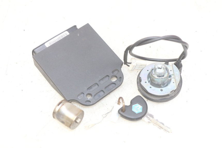 photo de KIT SERRURE CLE CDI NEIMAN PIAGGIO XEVO - X EVO 125 (2007 - 2016)